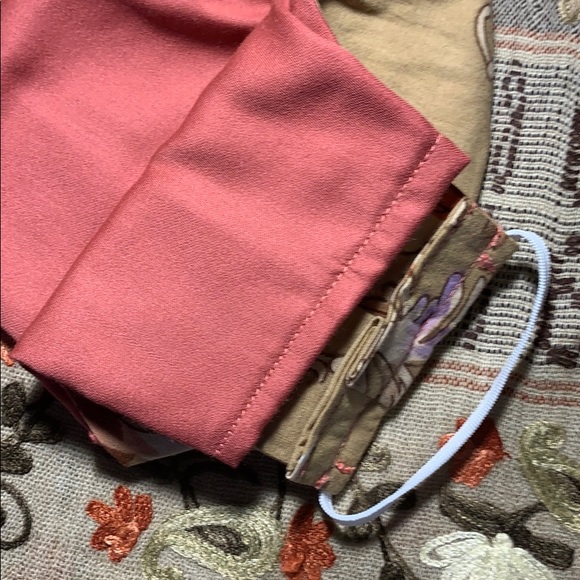 Comfort Fit Mask - Picture 4 of 11